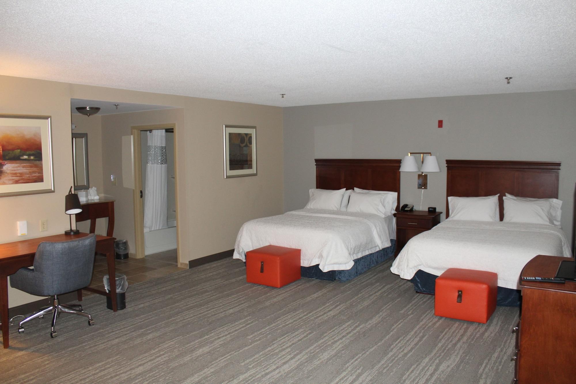 Hampton Inn Gloucester Exterior foto